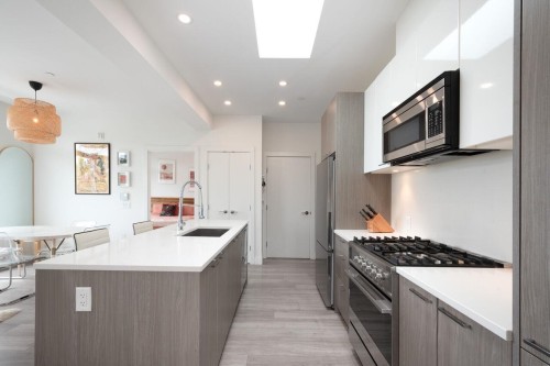 Ph2-979 19Th Avenue E, Vancouver, BC 