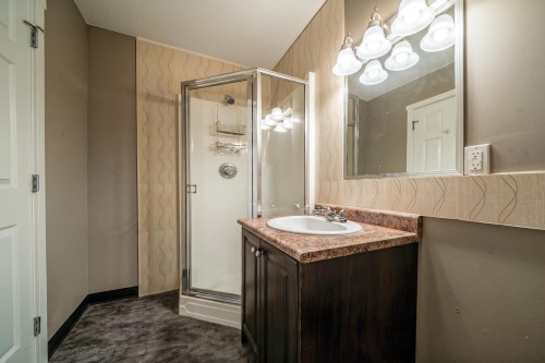 17260 River Road, Richmond, BC 