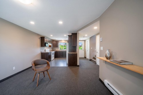 17260 River Road, Richmond, BC 