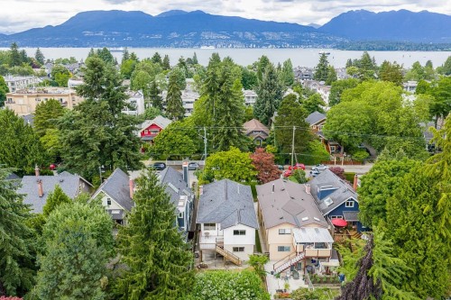 3226 5Th Avenue W, Vancouver, BC 