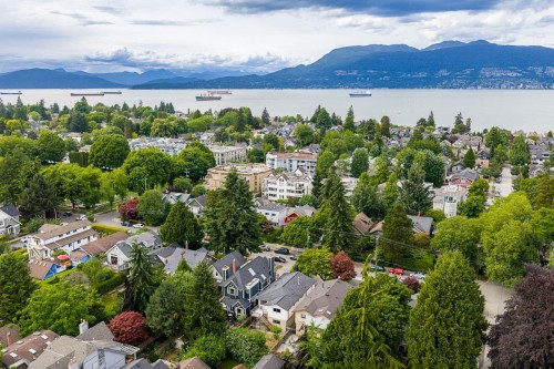 3226 5Th Avenue W, Vancouver, BC 