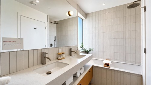 2-2915 5Th Avenue E, Vancouver, BC 