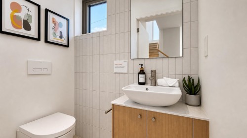 2-2915 5Th Avenue E, Vancouver, BC 