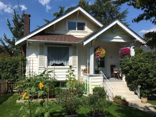 105 Durham Street  New Westminster, BC V3L 1X2