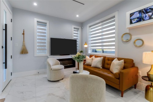 4328 Gladstone Street, Vancouver, BC 
