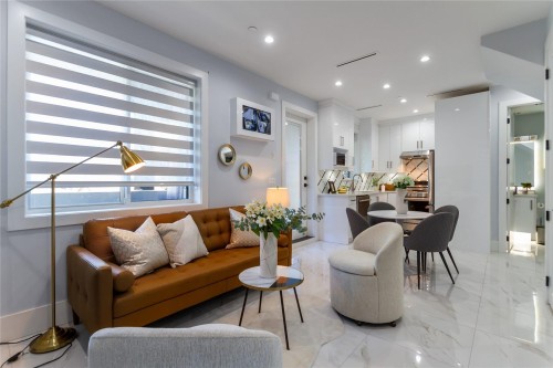 4328 Gladstone Street, Vancouver, BC 