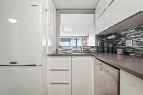 1607-6595 Willingdon Avenue, Burnaby, BC 