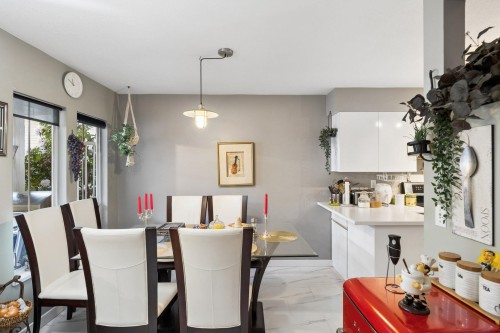 Th28-2590 Panorama Drive, Coquitlam, BC 