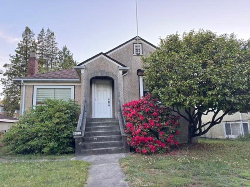 6457 Ontario Street, Vancouver, BC 