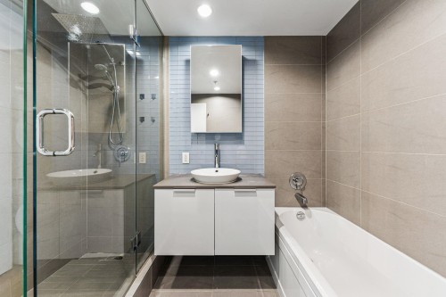 2408-108 Cordova Street W, Vancouver, BC 