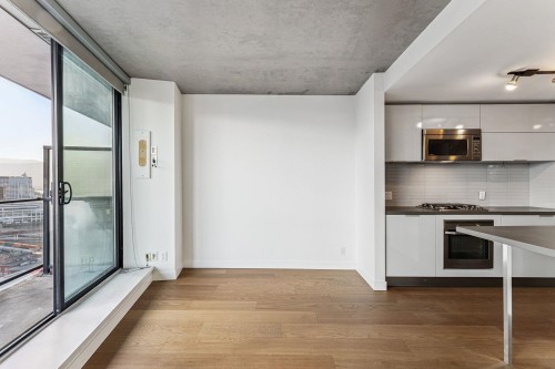 2408-108 Cordova Street W, Vancouver, BC 