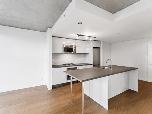 2408-108 Cordova Street W, Vancouver, BC 