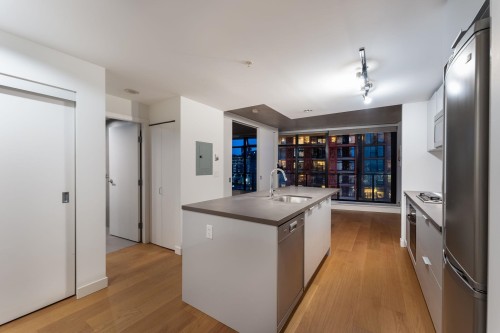 2408-108 Cordova Street W, Vancouver, BC 
