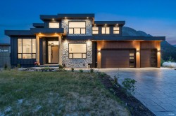 9361 Wedgemount Plateau Drive Whistler, BC V8E 1M1