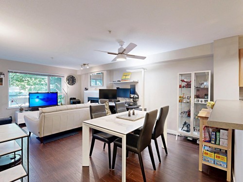 207-4783 Dawson Street  Burnaby, BC V5C 0A8
