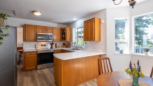 5555 Winter Road, Sechelt, BC 