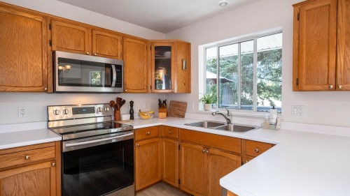 5555 Winter Road, Sechelt, BC 