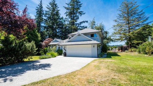 5555 Winter Road, Sechelt, BC 