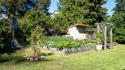 5555 Winter Road, Sechelt, BC 