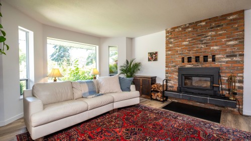 5555 Winter Road, Sechelt, BC 