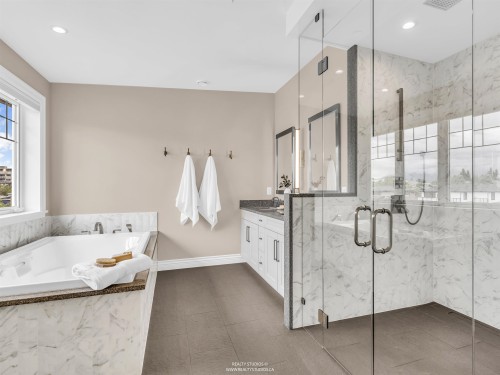 505 28Th Avenue E, Vancouver, BC 