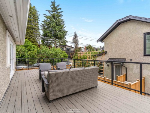 505 28Th Avenue E, Vancouver, BC 