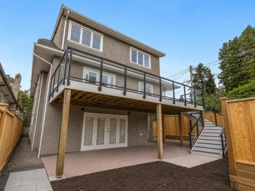 505 28Th Avenue E, Vancouver, BC 