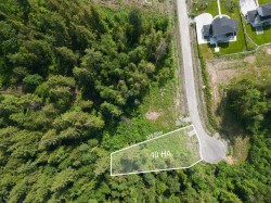 27031 124b Avenue Maple Ridge, BC V2W 1C2