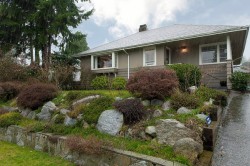 1365 Fulton Avenue West Vancouver, BC V7T 1N9