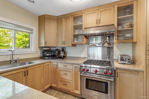 4 46Th Avenue E, Vancouver, BC 