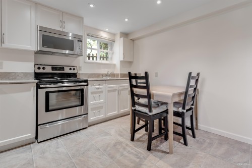 4 46Th Avenue E, Vancouver, BC 