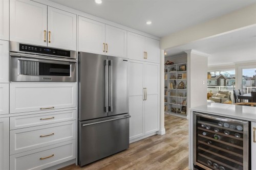 10-3459 River Road, Delta, BC - Indoor Photo Showing Kitchen
