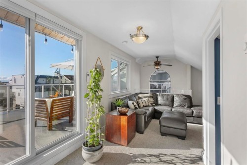 10-3459 River Road, Delta, BC - Indoor