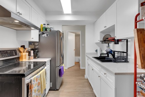 105-975 Broadway E, Vancouver, BC 