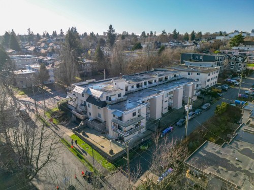 105-975 Broadway E, Vancouver, BC 