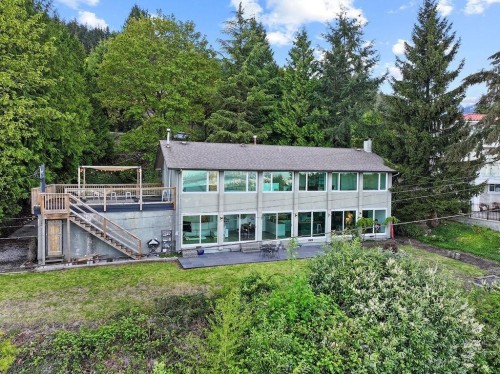 1040 Crestline Road, West Vancouver, BC 