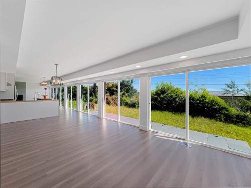 1040 Crestline Road, West Vancouver, BC 