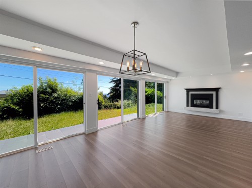 1040 Crestline Road, West Vancouver, BC 