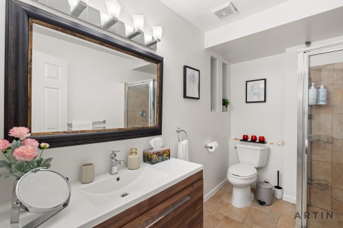 1521 Chartwell Drive, West Vancouver, BC 