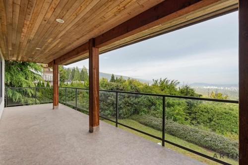 1521 Chartwell Drive, West Vancouver, BC 