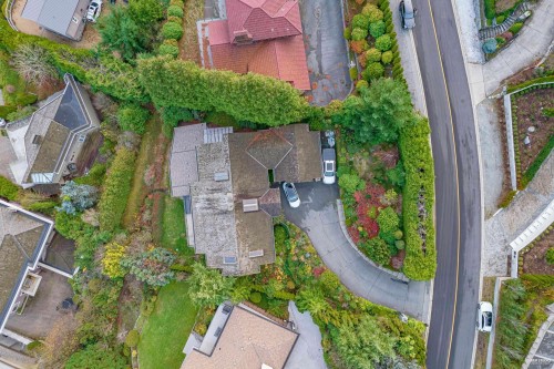 1521 Chartwell Drive, West Vancouver, BC 
