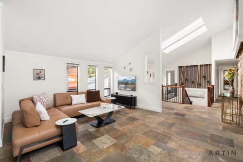 1521 Chartwell Drive, West Vancouver, BC 