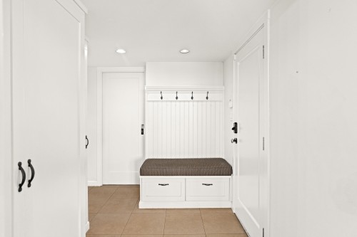 2370 Queens Avenue, West Vancouver, BC 