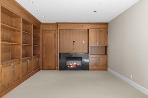2370 Queens Avenue, West Vancouver, BC 