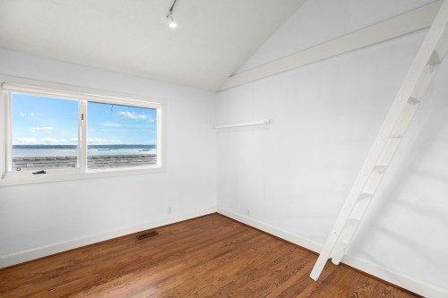 2370 Queens Avenue, West Vancouver, BC 