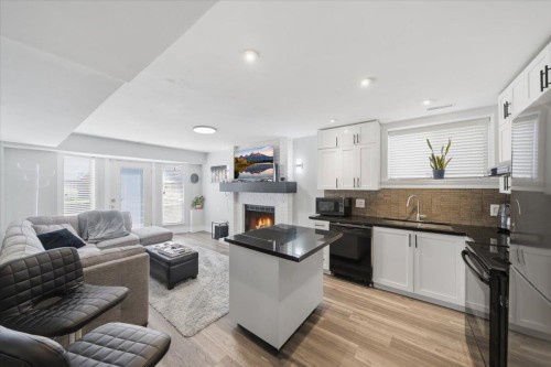 2893 Delahaye Drive, Coquitlam, BC 