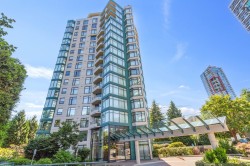 906-4567 Hazel Street  Burnaby, BC V5H 4V4
