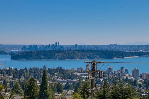 2417 Skilift Road, West Vancouver, BC 