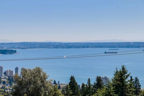2417 Skilift Road, West Vancouver, BC 