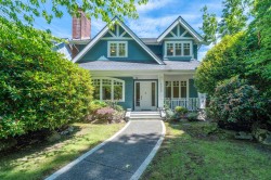 4530 Osler Street  Vancouver, BC V6H 2Y1